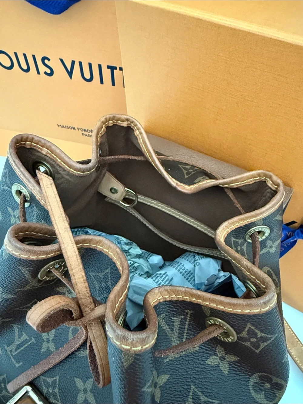 🌹Authentic Louis Vuitton Monogram Canvas Backpack MM